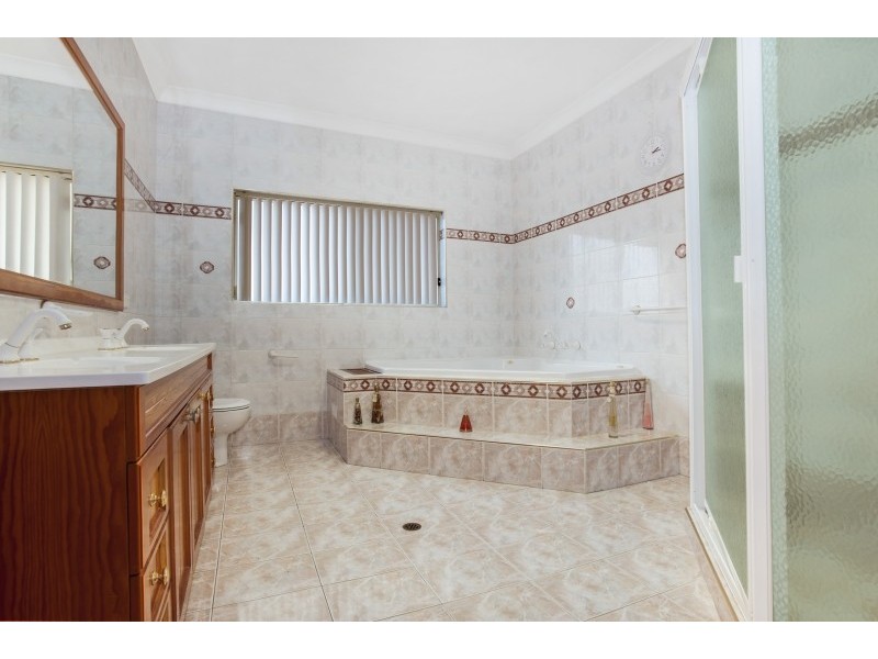 225 Cedar Road, Casula NSW 2170