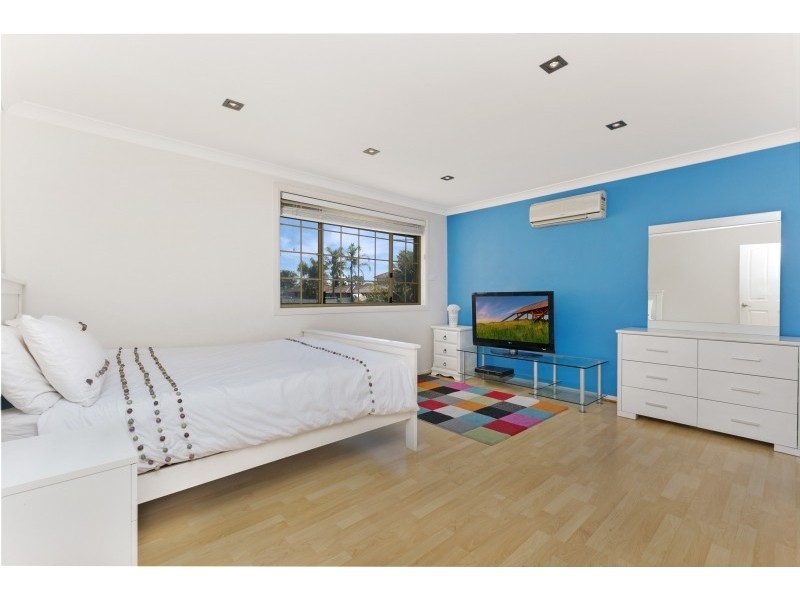 1/83-85 Whitford Road, Hinchinbrook NSW 2168