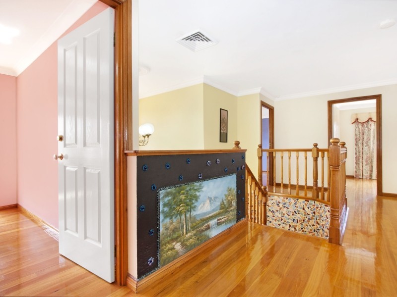 2 Diana Court, Cecil Hills NSW 2171