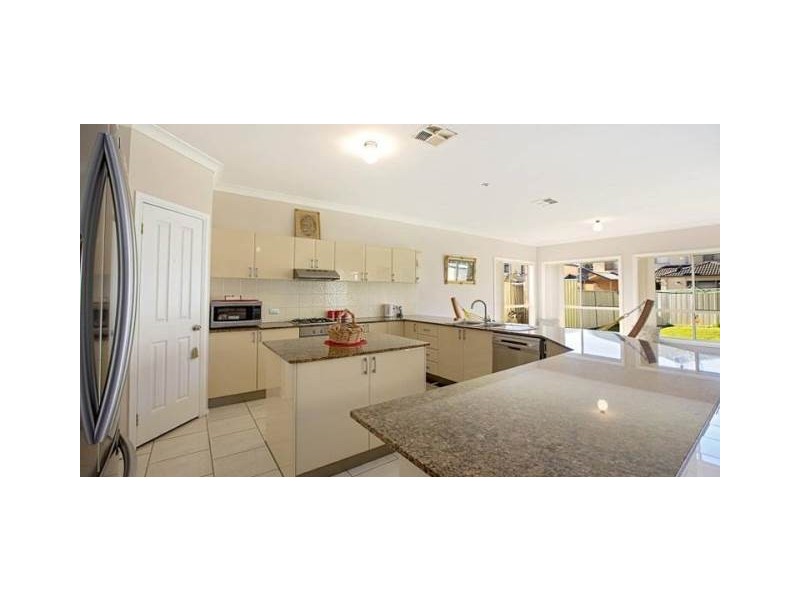 22 Lycett Avenue, West Hoxton NSW 2171