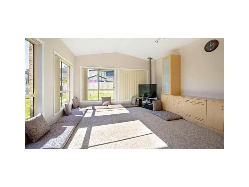 22 Lycett Avenue, West Hoxton NSW 2171