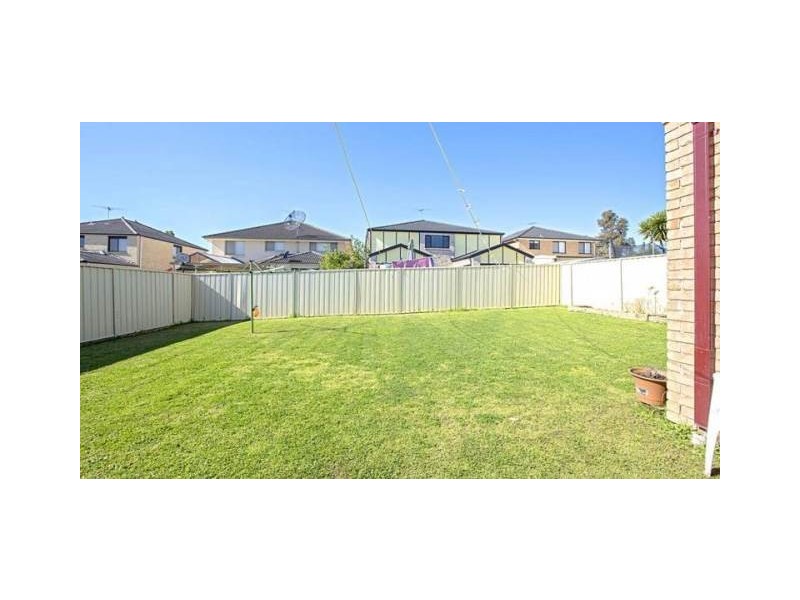 22 Lycett Avenue, West Hoxton NSW 2171