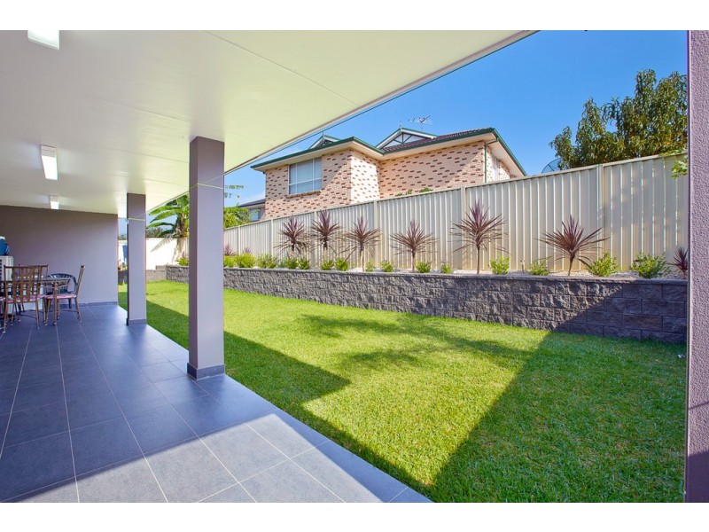 33 Lord Howe Drive, Green Valley NSW 2168