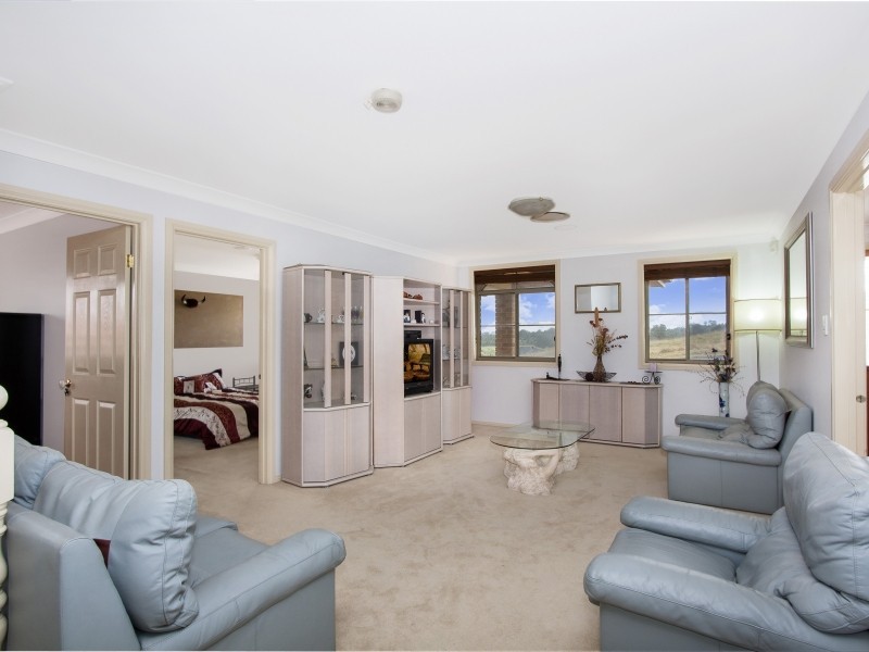 11 Hanover Street, Cecil Hills NSW 2171