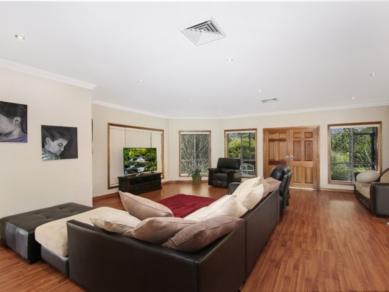 1 Dickson Road, Denham Court NSW 2565