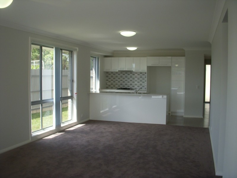 59 Robey Ave, Middleton Grange NSW 2171