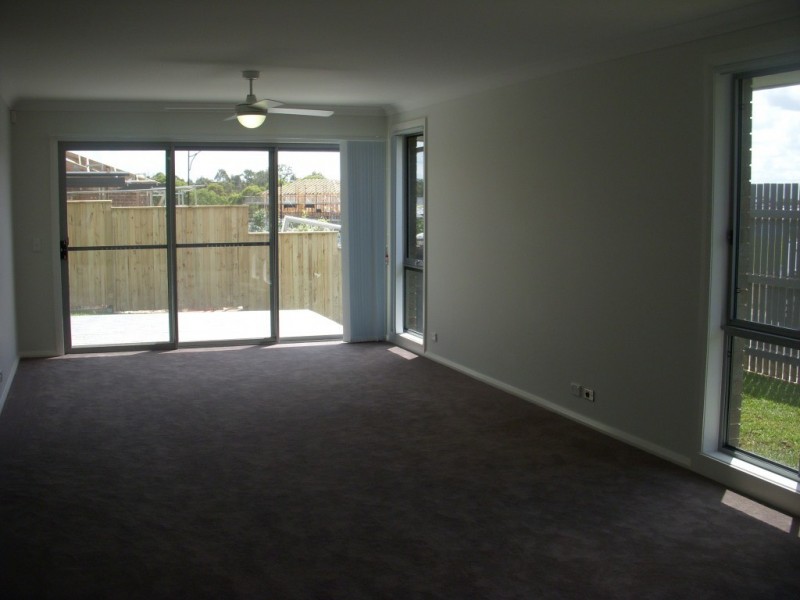 59 Robey Ave, Middleton Grange NSW 2171