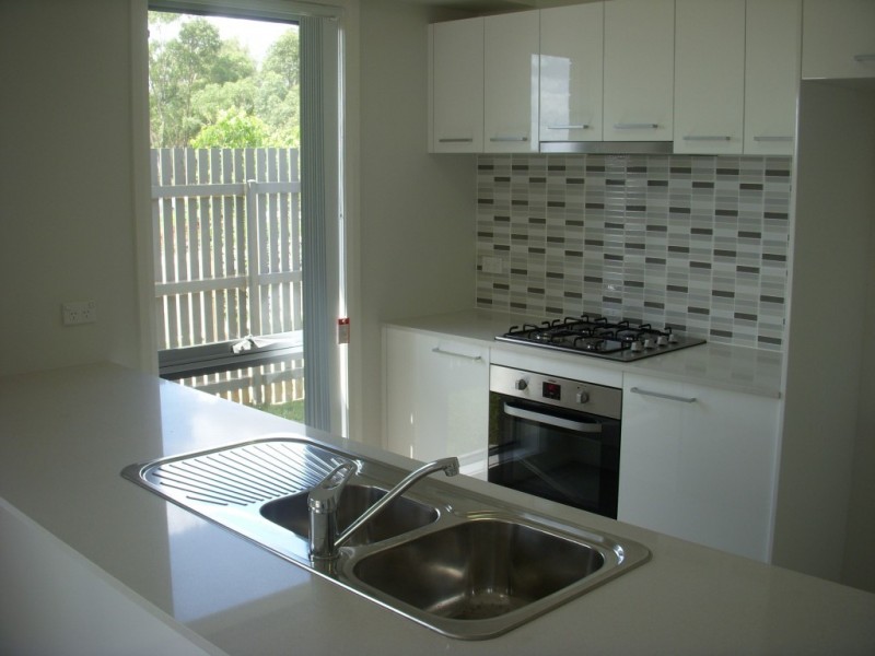 59 Robey Ave, Middleton Grange NSW 2171