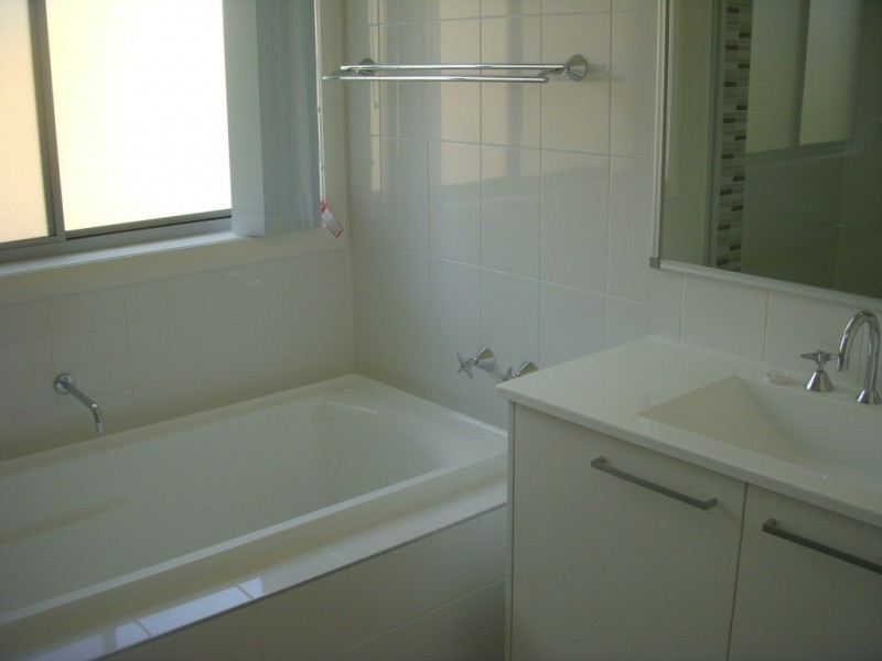 59 Robey Ave, Middleton Grange NSW 2171