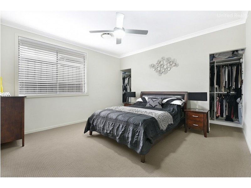 27 Truscott Avenue, Middleton Grange NSW 2171