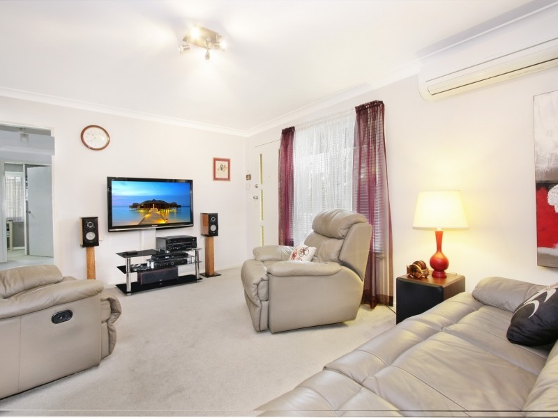 168 Graham Avenue, Lurnea NSW 2170