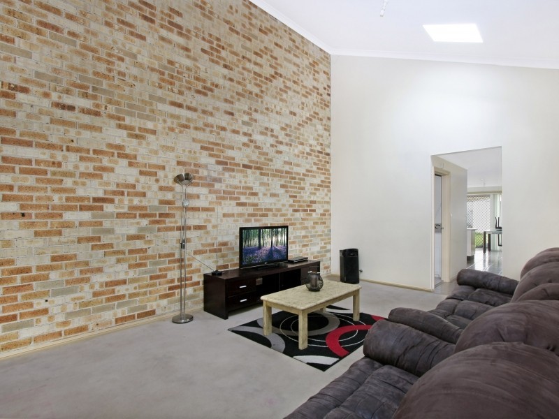 89 Nineteenth Ave, Hoxton Park NSW 2171