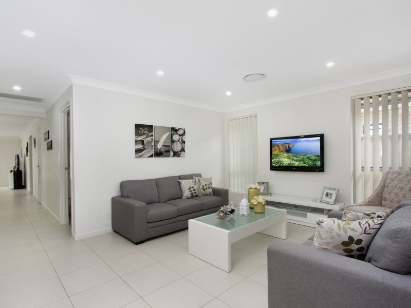6 Aston Close, Hoxton Park NSW 2171