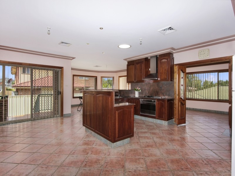 9 Nicol Place, Hinchinbrook NSW 2168