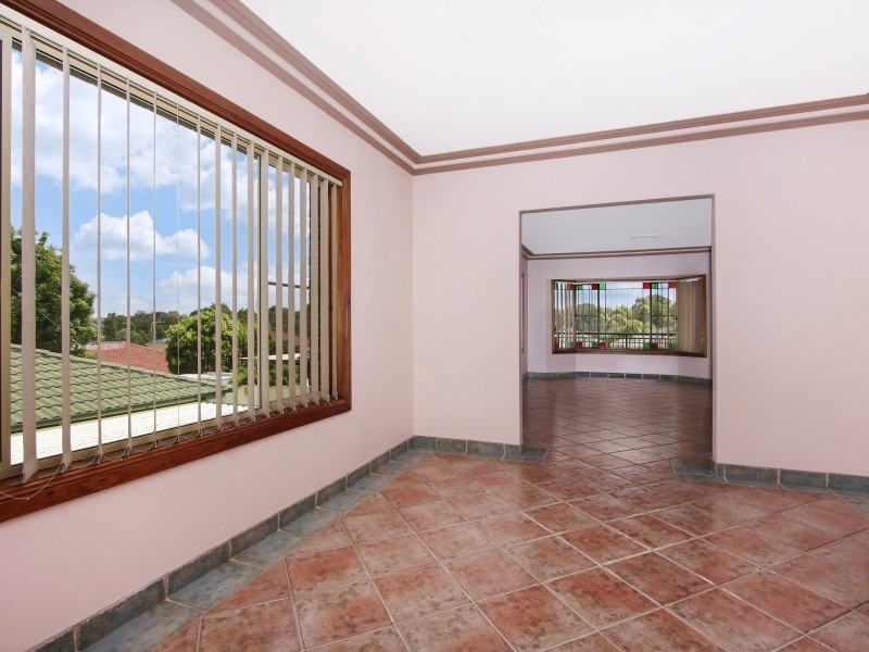 9 Nicol Place, Hinchinbrook NSW 2168