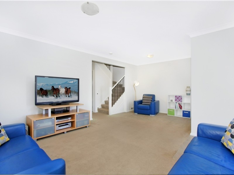 85 Hemsworth Avenue, Middleton Grange NSW 2171