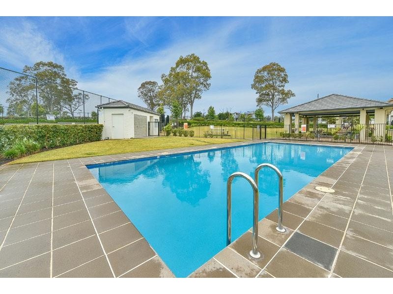 85 Hemsworth Avenue, Middleton Grange NSW 2171