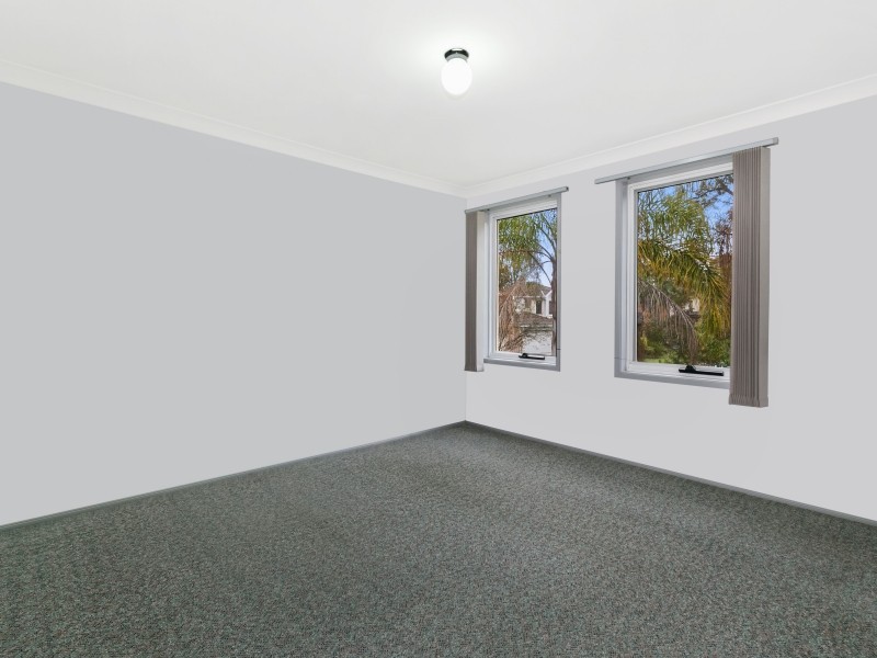 14 Howe Avenue, Horningsea Park NSW 2171