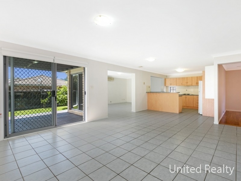19 Strzlecki Drive, Horningsea Park NSW 2171