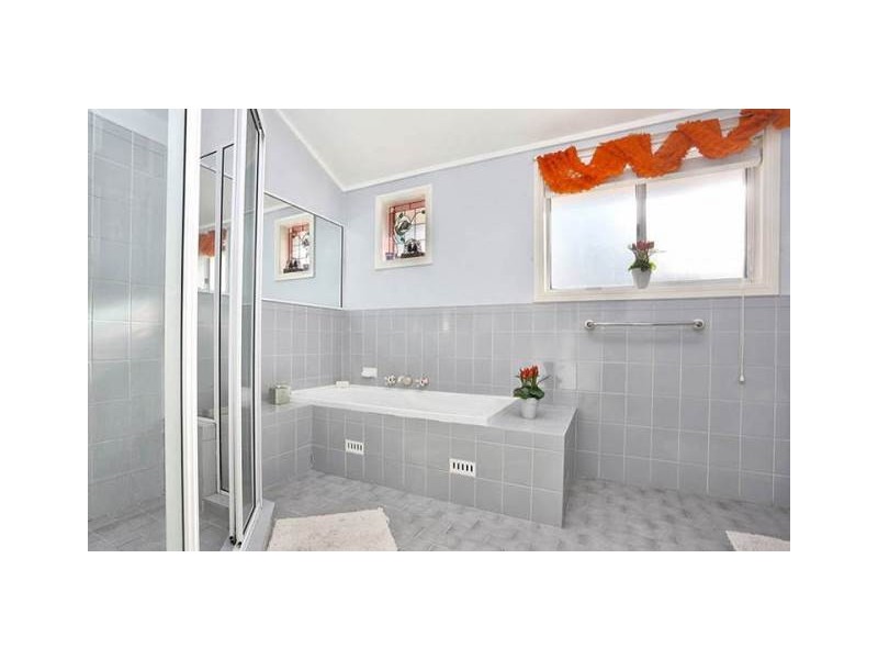 14 Holbrook Street, Bossley Park NSW 2176