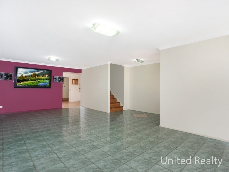 12a Ringarooma Circuit, West Hoxton NSW 2171