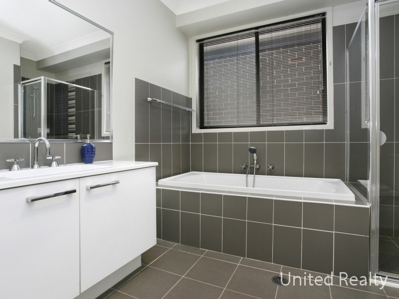 88 Hemsworth Avenue, Middleton Grange NSW 2171