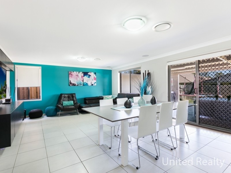 17 Kimberley Drive, Edmondson Park NSW 2174