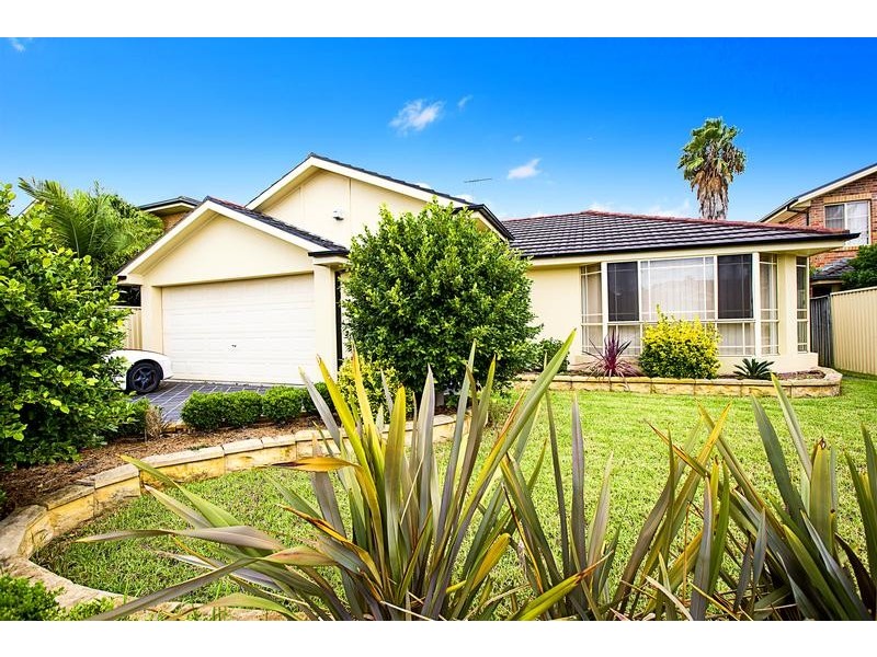 31 Greenway Drive, West Hoxton NSW 2171