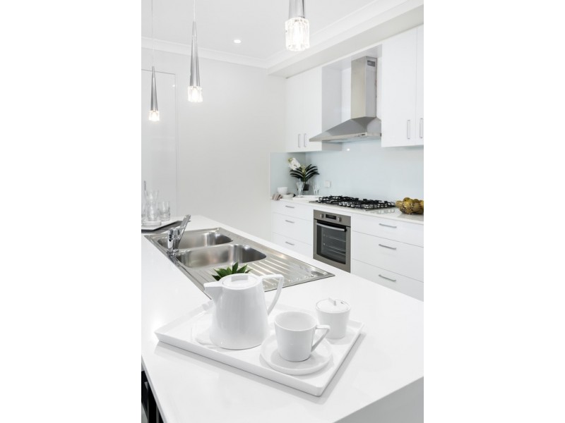 180 Flynn Avenue, Middleton Grange NSW 2171