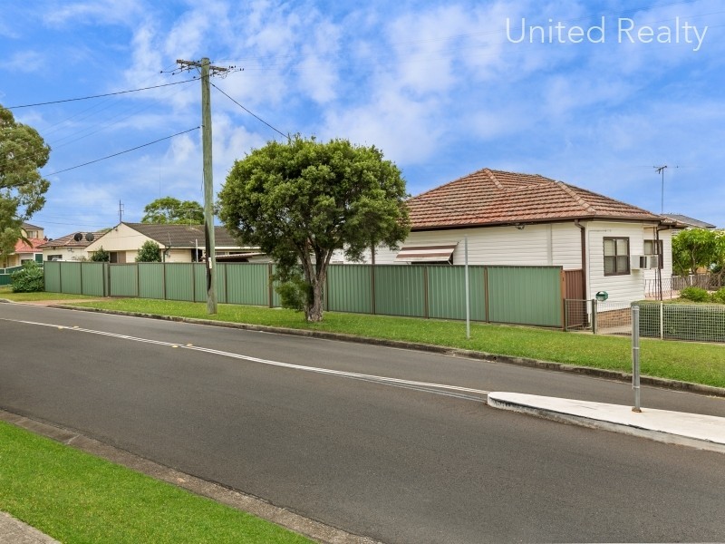 260 Smithfield Road, Fairfield West NSW 2165