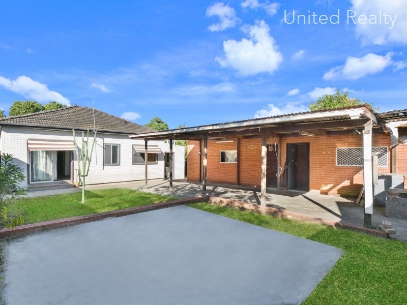 33 Margaret Street, Fairfield West NSW 2165