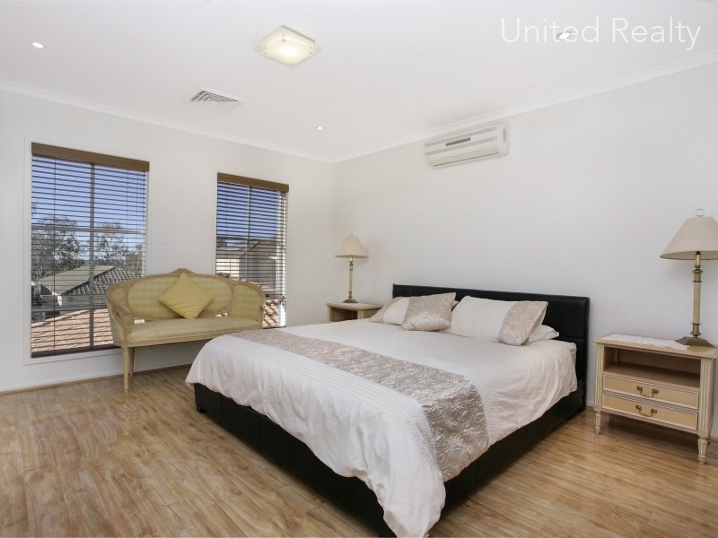 23 Lauderdale Street, West Hoxton NSW 2171