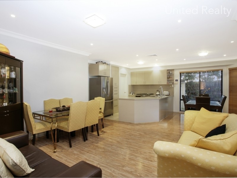 23 Lauderdale Street, West Hoxton NSW 2171