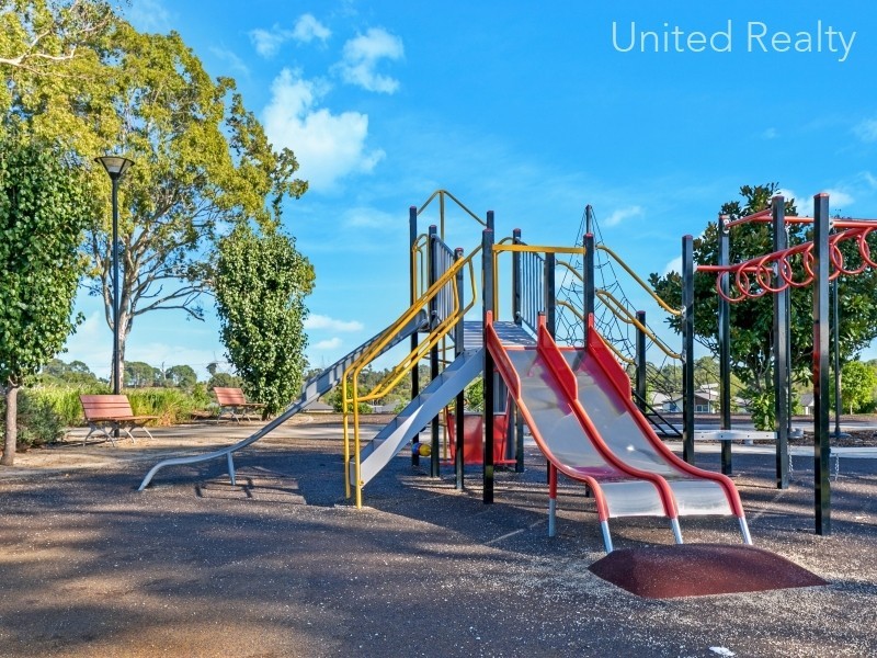 12 Treacy Avenue, Middleton Grange NSW 2171