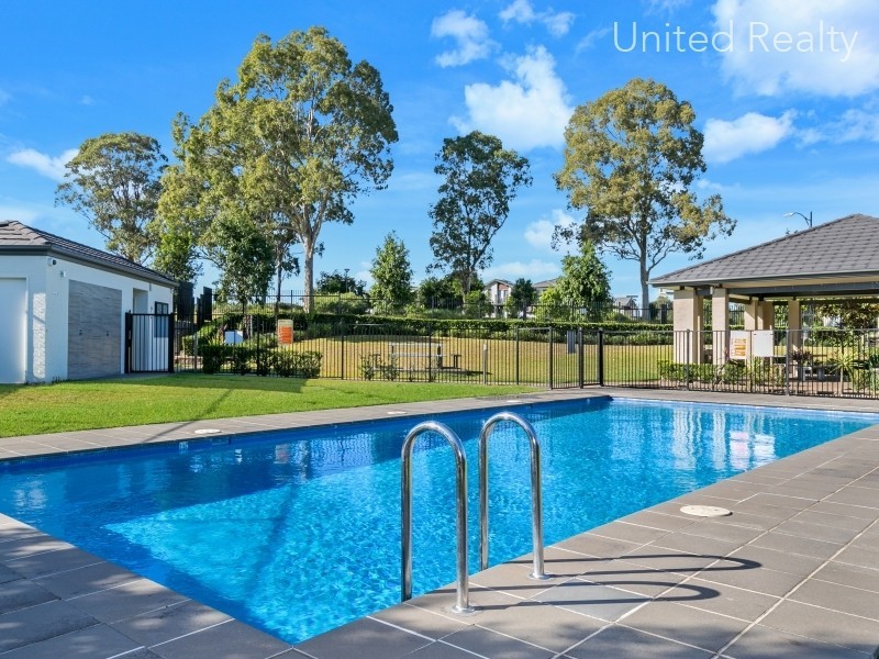 12 Treacy Avenue, Middleton Grange NSW 2171