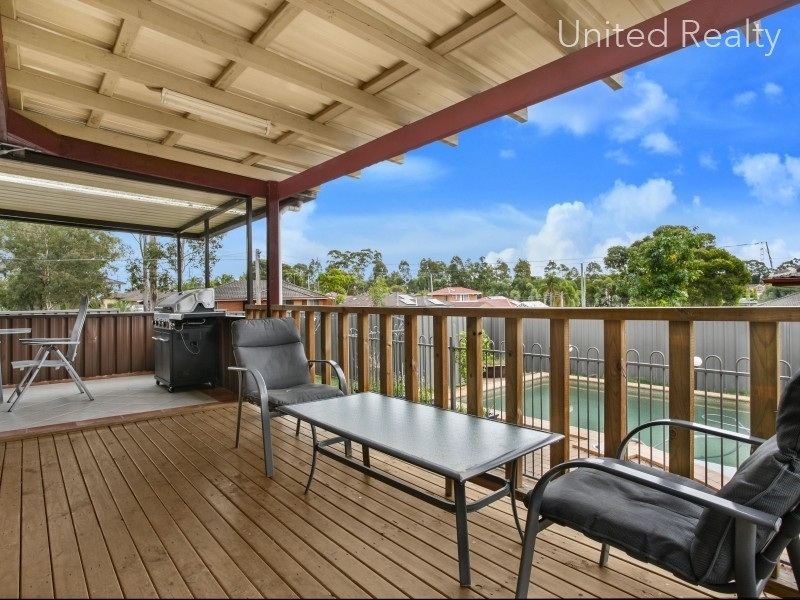 17 Taminga Road, Green Valley NSW 2168