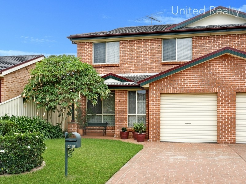 2/15 Port Macquarie Avenue, Hoxton Park NSW 2171