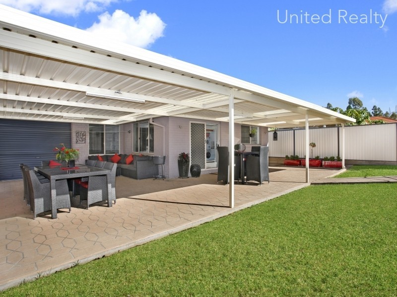 5 Milparinka Close, Hoxton Park NSW 2171