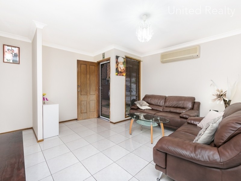 2/65 Cockatiel Circuit, Green Valley NSW 2168