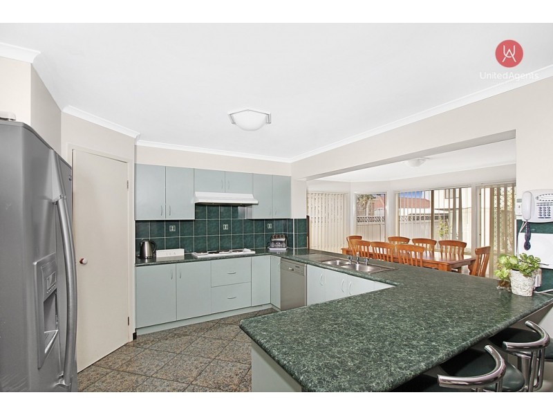 17 Armidale Avenue, Hoxton Park NSW 2171