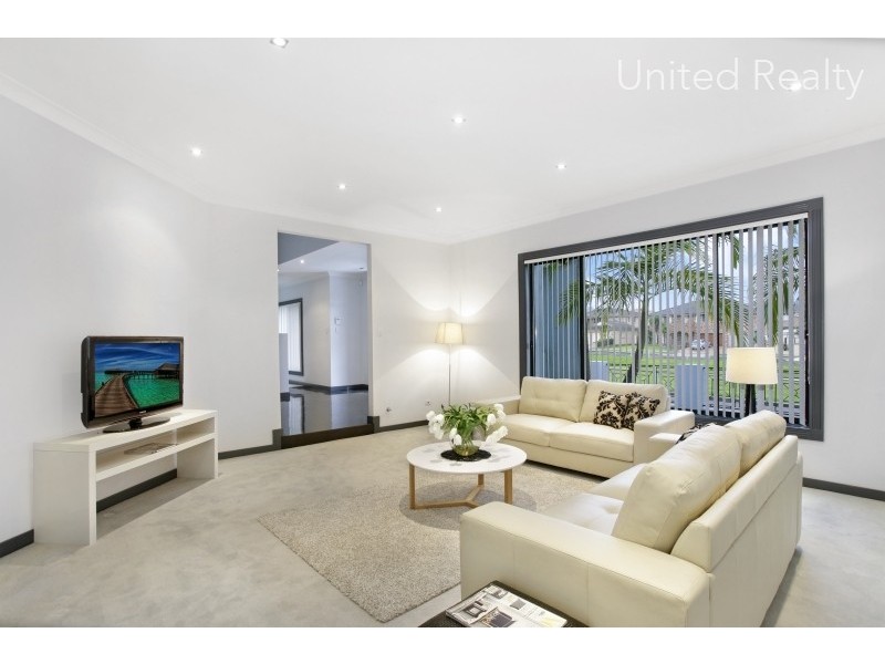 6 Benedict Close, Cecil Hills NSW 2171