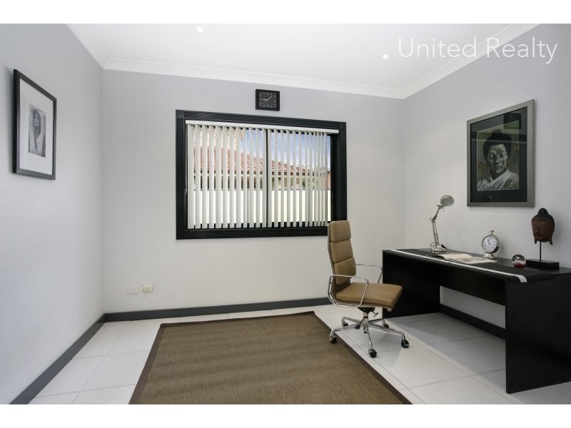 6 Benedict Close, Cecil Hills NSW 2171