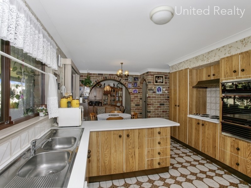 29 St Kilda Street, St Johns Park NSW 2176