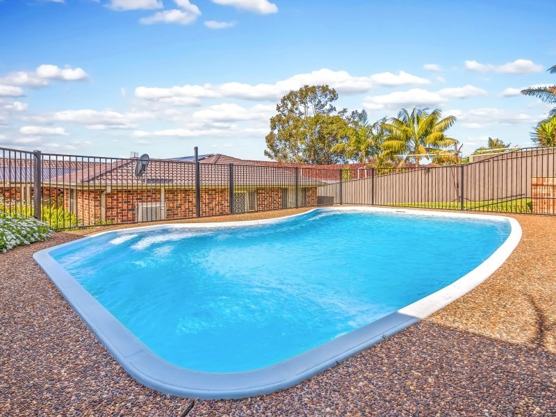 24 Hillside Drive, Albion Park NSW 2527