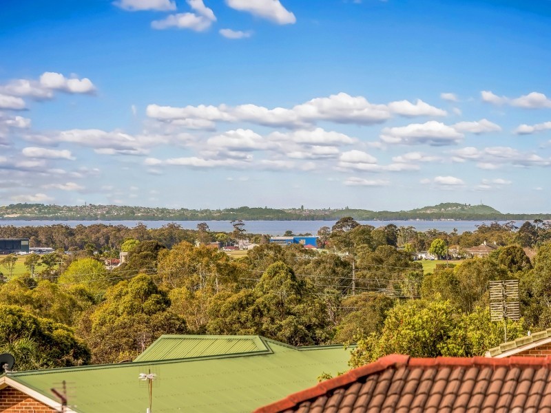 24 Hillside Drive, Albion Park NSW 2527