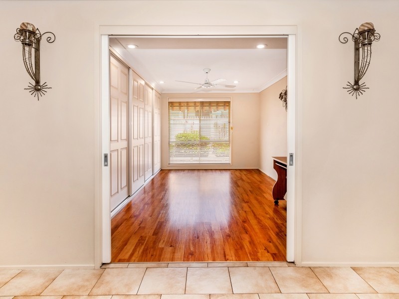 60 BURDEKIN DRIVE, Albion Park NSW 2527