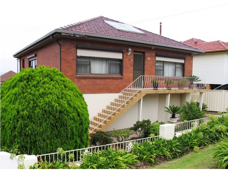 75 ROBERTSON STREET, Port Kembla NSW 2505