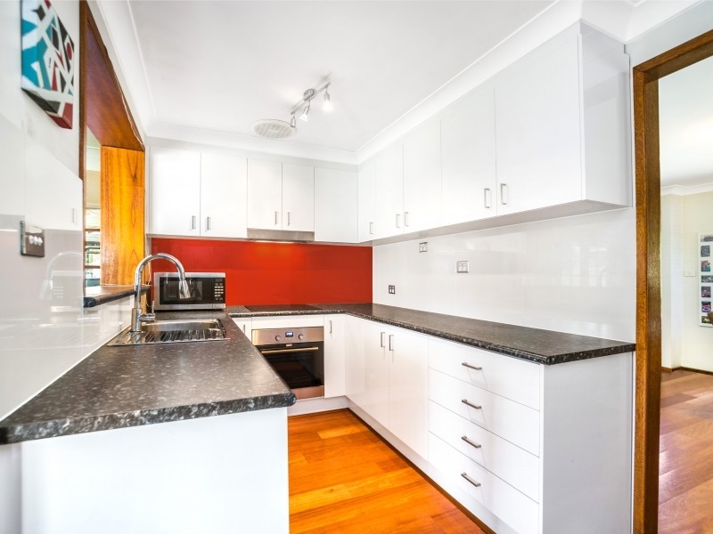 1 Snow Wood Place, Albion Park Rail NSW 2527