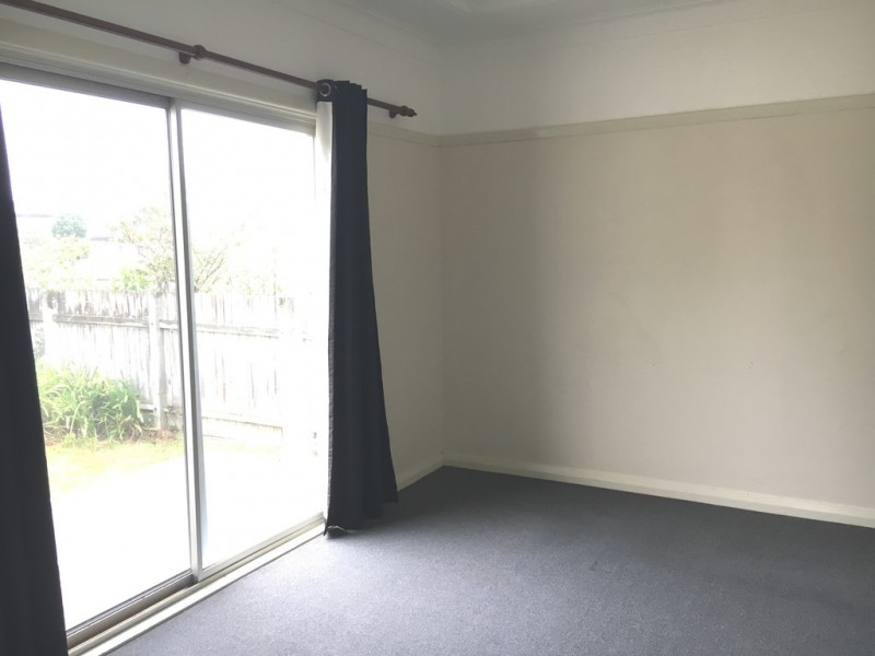 15 Bon Accord Street, Corrimal NSW 2518
