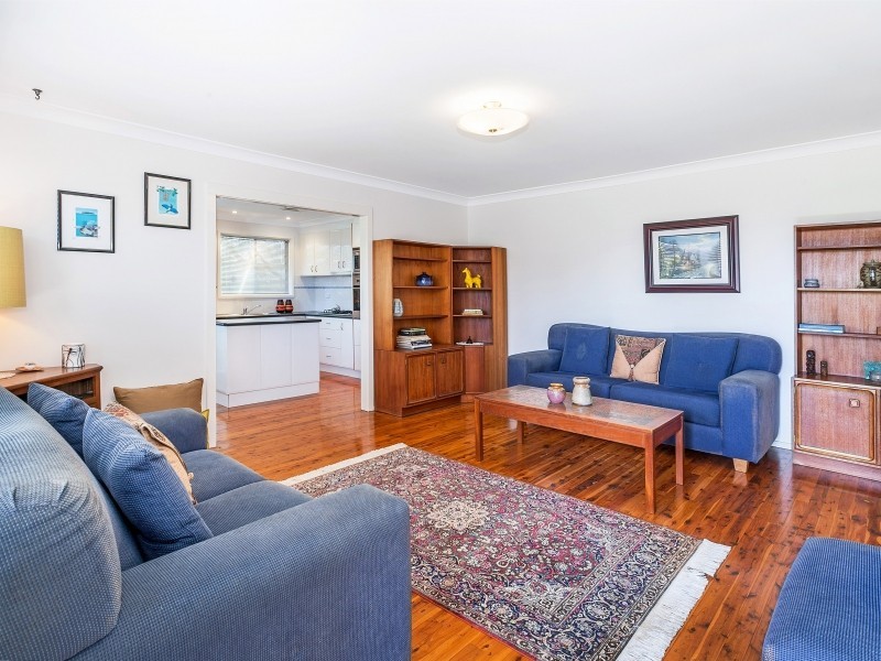 58 The Esplanade, Oak Flats NSW 2529